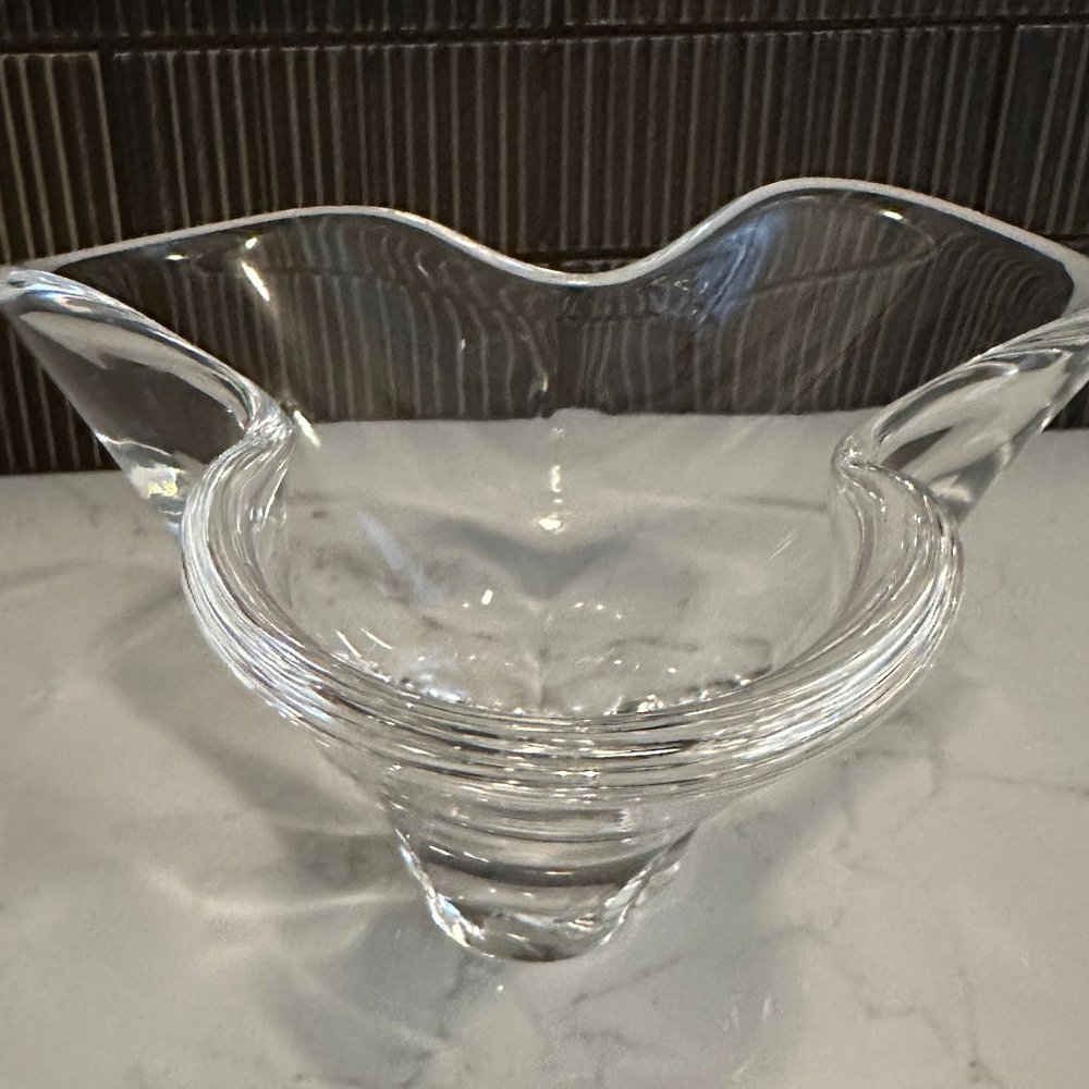 Steuben Trefoil Cloverleaf Donald Pollard Bowl